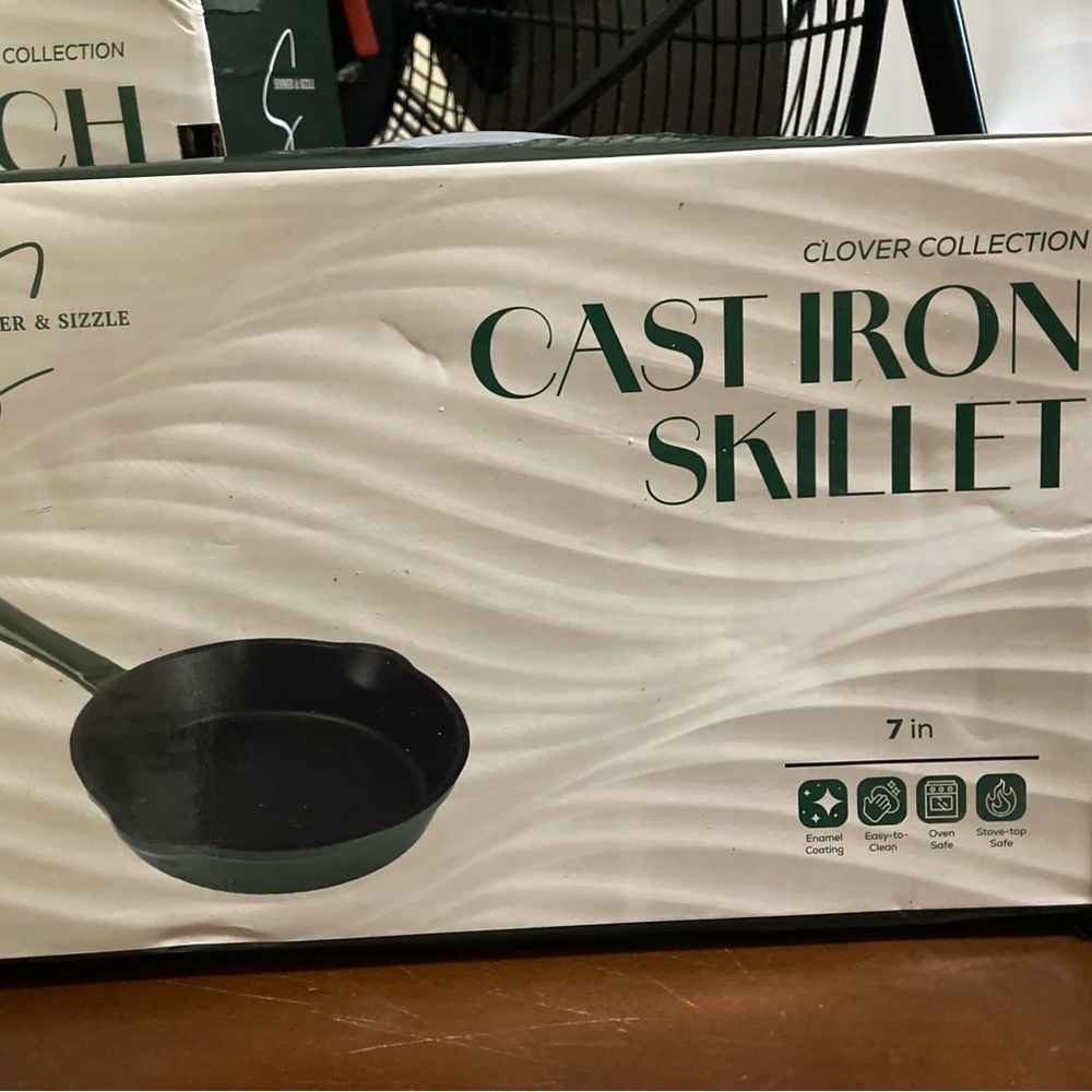Cast Iron Skillet - Black